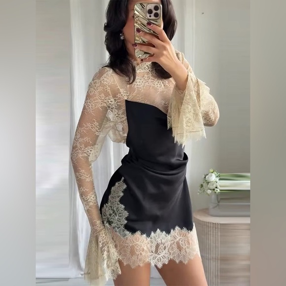 Dresses & Skirts - Luxurious Black satin and ivory cream lace contrast mini dress long sleeve